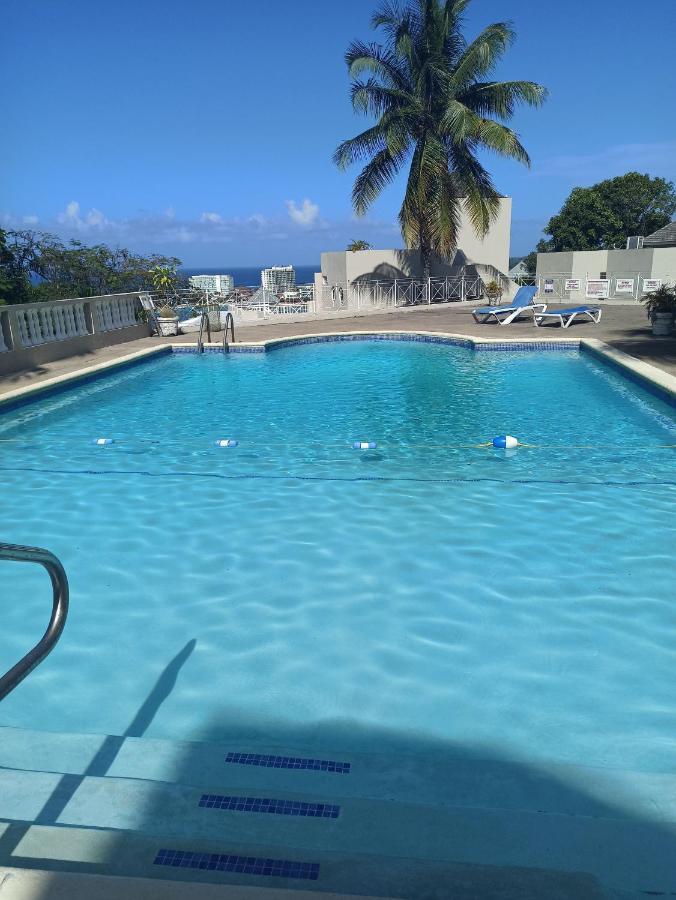 Sky Castles Apt J3 Ocho Rios Exterior photo