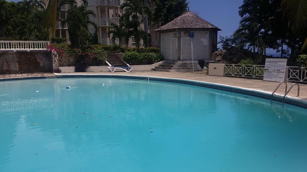 Sky Castles Apt J3 Ocho Rios Exterior photo