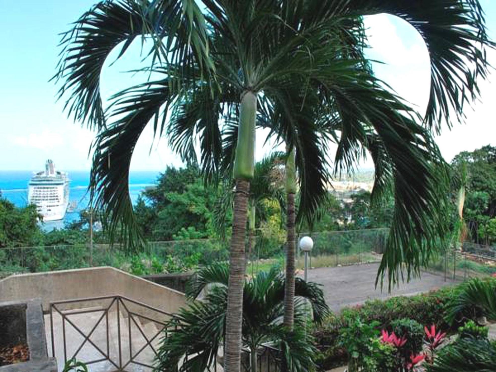 Sky Castles Apt J3 Ocho Rios Exterior photo