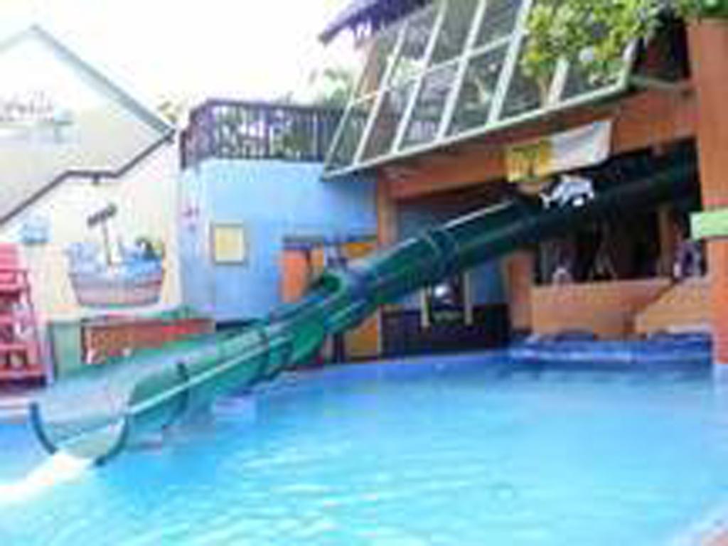 Sky Castles Apt J3 Ocho Rios Exterior photo