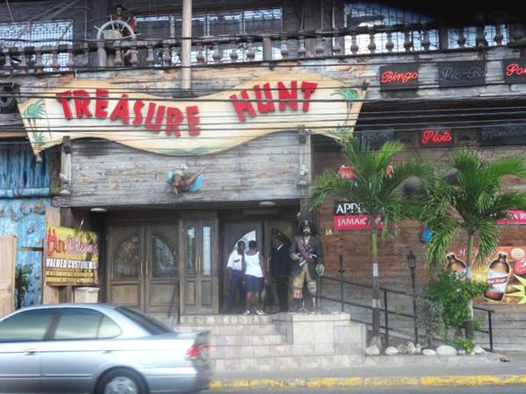 Sky Castles Apt J3 Ocho Rios Exterior photo